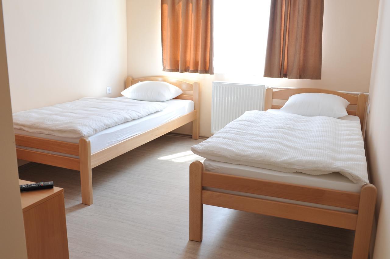 City Hostel 巴尼西卢卡 外观 照片