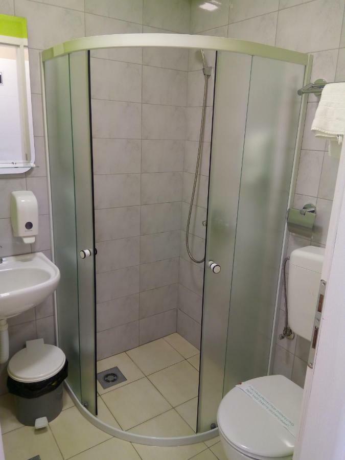 City Hostel 巴尼西卢卡 外观 照片